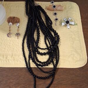 Black Beaded Strand Necklace Set